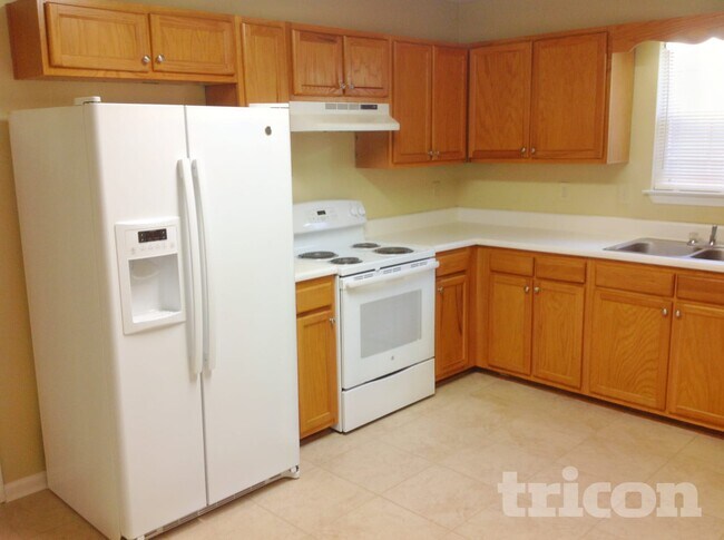 Foto del edificio - 7154 Crystal Creek Pl