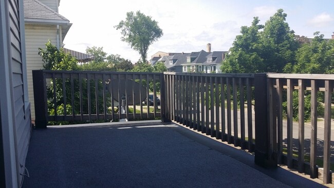 Terrace - 169 Norwalk Ave