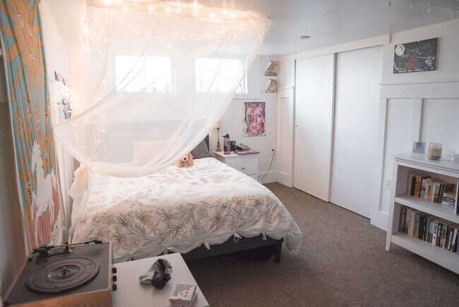 Foto del edificio - 1905 W Jackson St