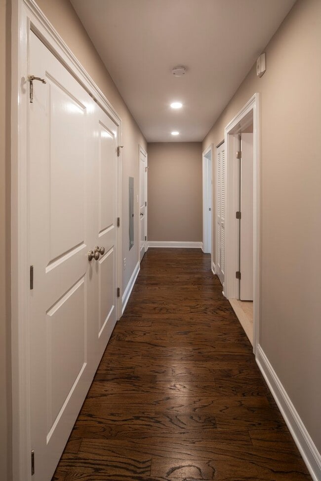 Interior Photo - The Atrium @ Anderson Station: In-Unit Washer & Dryer, Cold Water Included, Fitness Center, and C...