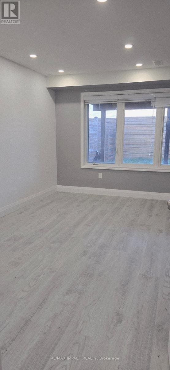 Building Photo - 147 Yacht Dr