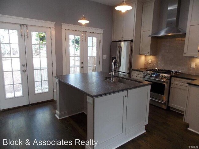 Building Photo - 3 br, 2.5 bath House - 628 Dorothea Drive