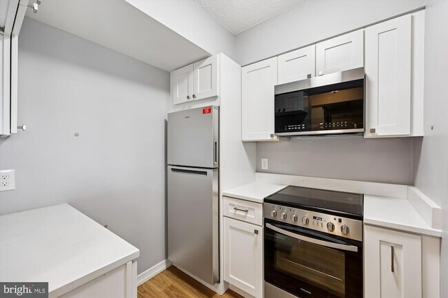 Foto del edificio - 5809 Nicholson Ln