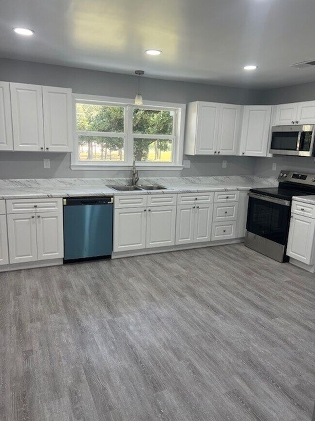 Foto del edificio - 7381 Getwell Rd