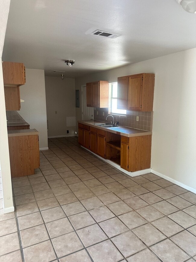 Foto del edificio - 192 Crescent Creek Ln