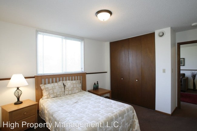 Building Photo - 1 br, 1 bath Apartment - 475-479 5th Avenue