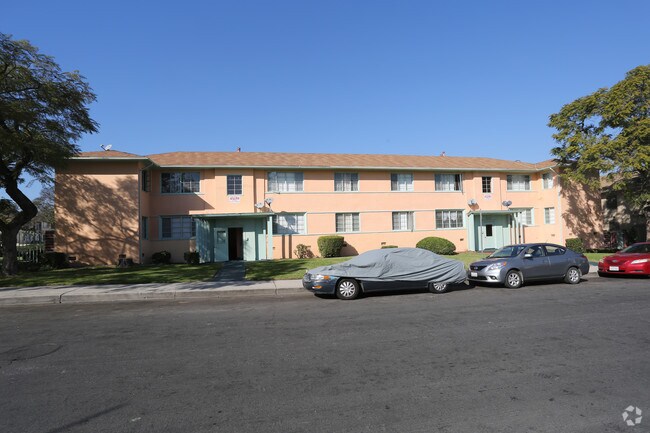 4143 Buckingham Rd - Buckingham Apartments