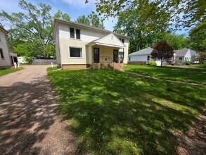 Building Photo - 626-628 Ripley Ave