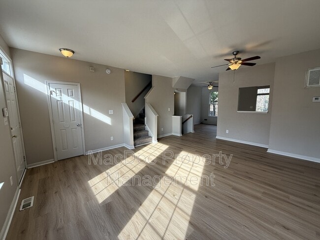 Building Photo - 4249 Normandy Ct