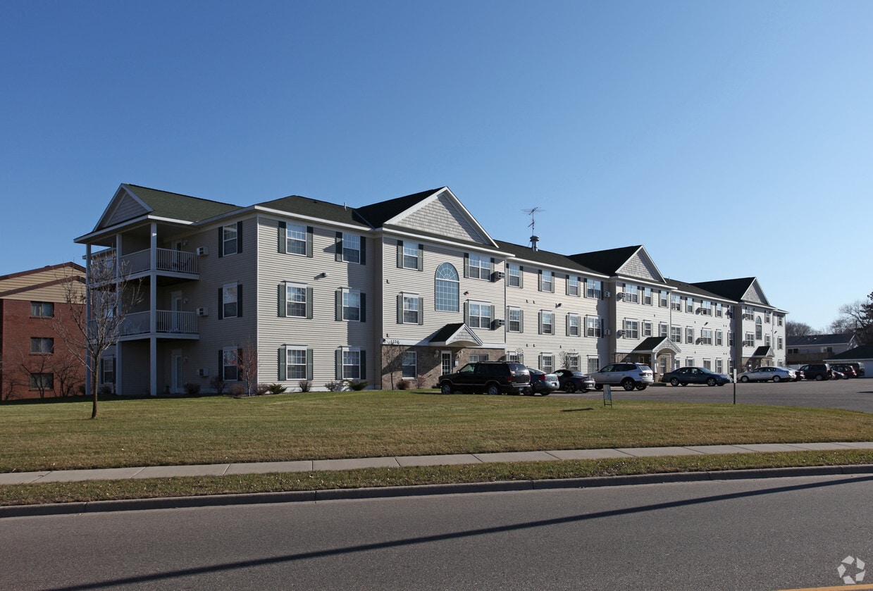 Primary Photo - Woodhaven East Apartments