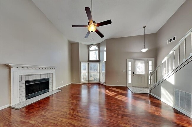 Foto del edificio - 4880 Camberbridge Dr