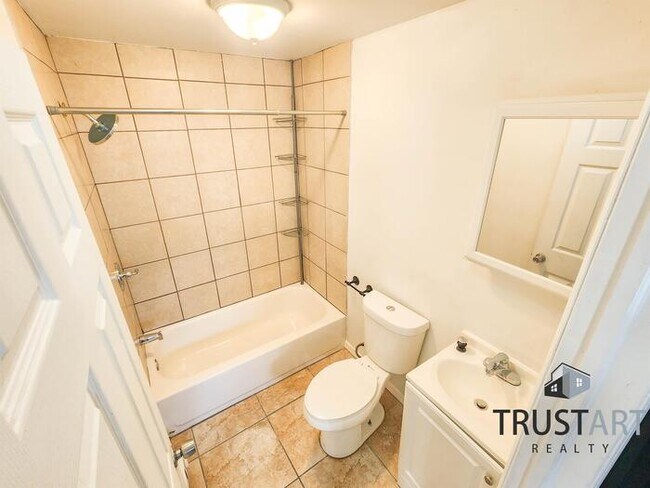 Foto del edificio - 1 bedroom apartment in Olney Oak lane Phil...
