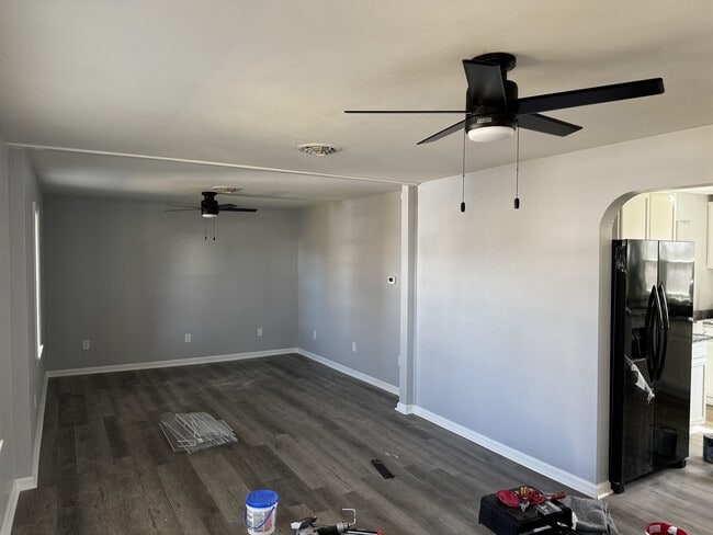 Building Photo - 126 Connector Rd