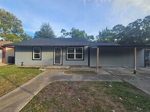 Building Photo - 5922 Southlea St
