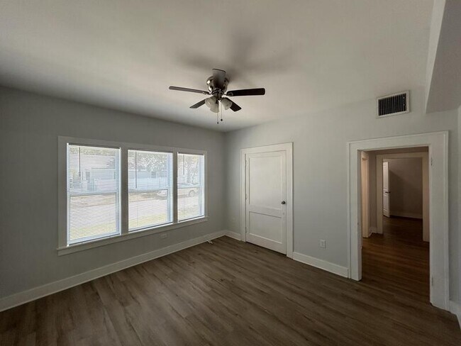 Foto del edificio - 2861 2nd Ave S