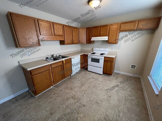 Foto del edificio - 2256 Sherwood Ave