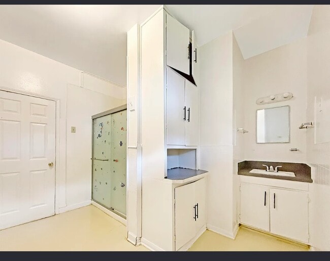 Baño - 1500 Avenue C