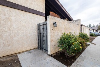 Building Photo - 4308 Parkwood Ct