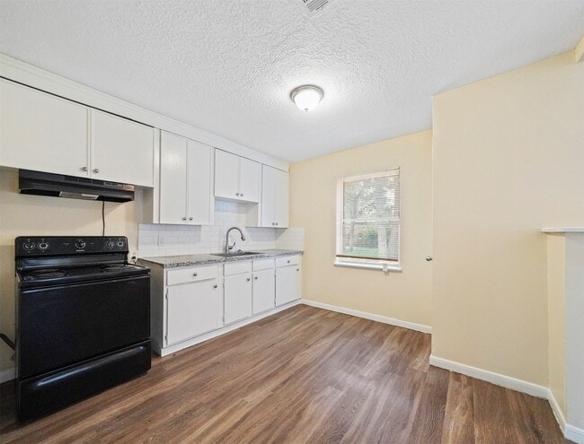 Foto del edificio - 2509 Lancaster Ln