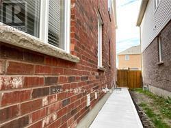 Building Photo - 110 Benhurst Cres