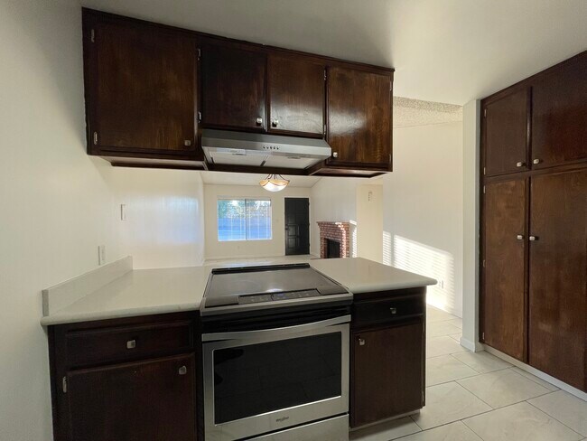 Building Photo - 3408 Ashe Rd