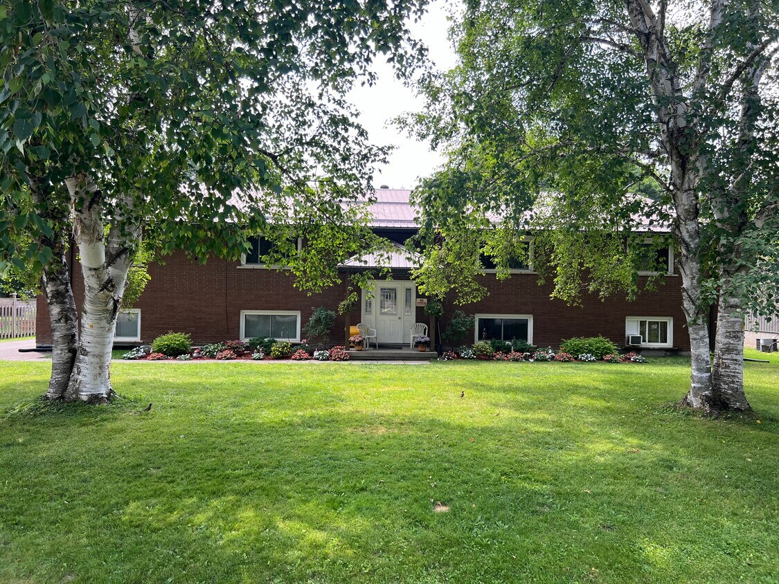 Photo principale - 281 Millard St