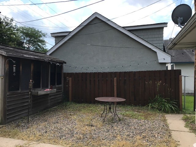 Building Photo - 4945 Zenith Ave S