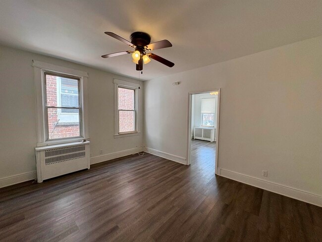 Building Photo - 663 Avenue C