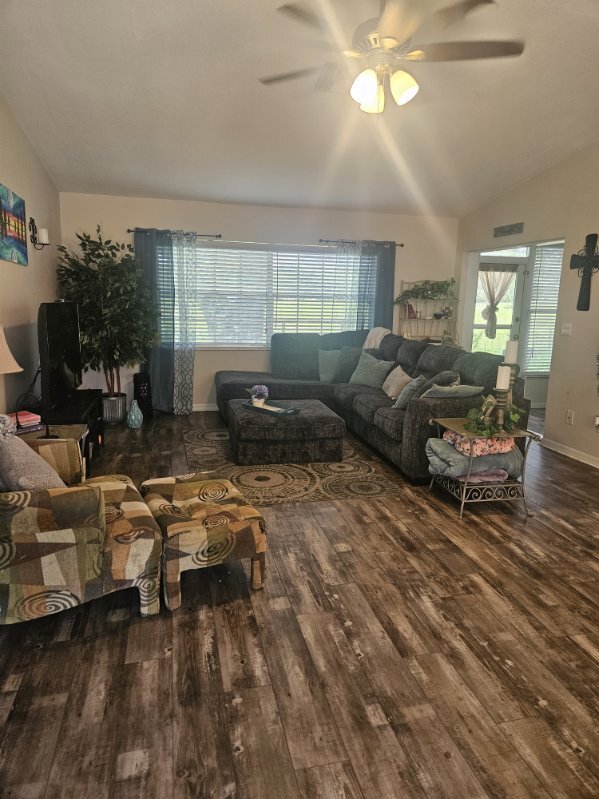 Building Photo - 8737 Manos Cir