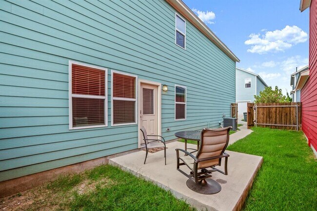 Foto del edificio - 462 Ferrule Dr