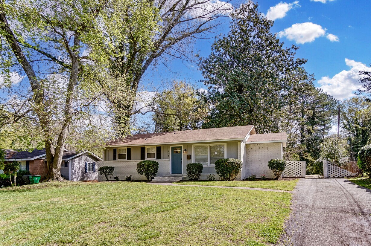 1016 Delmar Ln, Charlotte, NC 28217 House Rental in Charlotte, NC