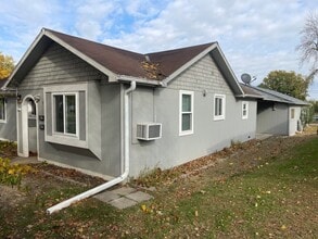 Building Photo - 805 S Adams St