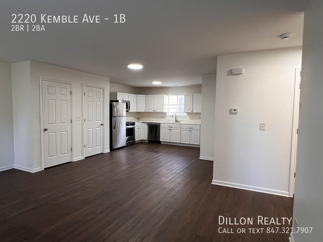 Building Photo - 2220 Kemble Ave