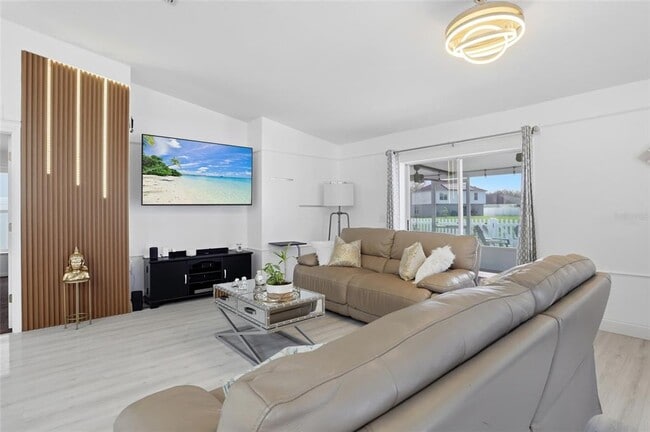 Foto del edificio - 10608 Laxton St