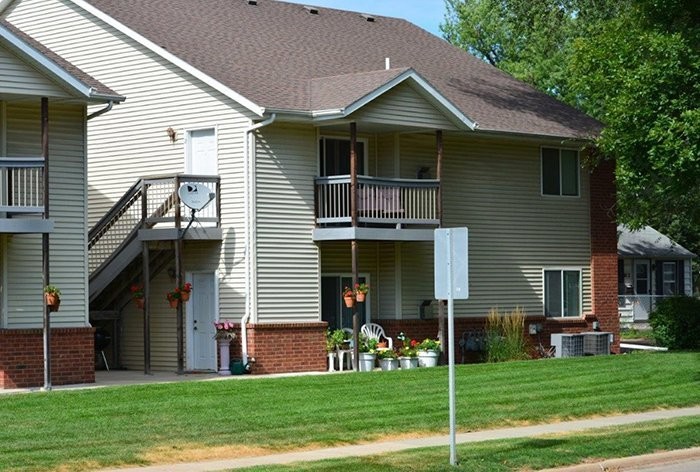 Building - 1726 S 9th Ave