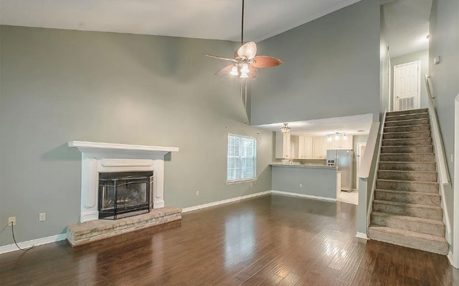 Foto del edificio - 62 Summer Oaks Dr