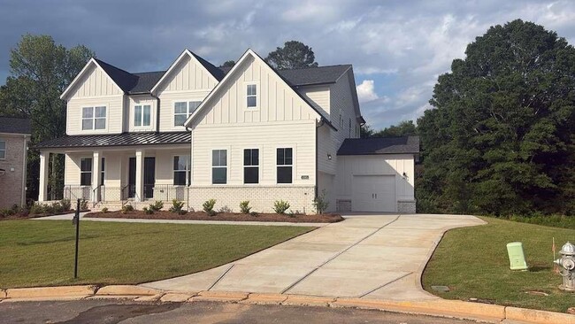Foto del edificio - 5365 Travers Ln