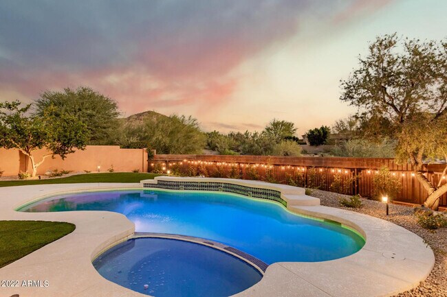 Foto del edificio - 13761 E Lupine Ave