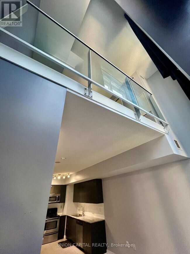 Building Photo - 15 Brunel Ct