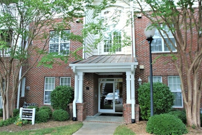 Photo - 1621 Providence Glen Dr House