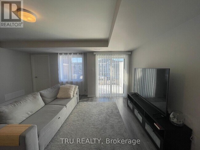 Building Photo - 31 Zoisite Private