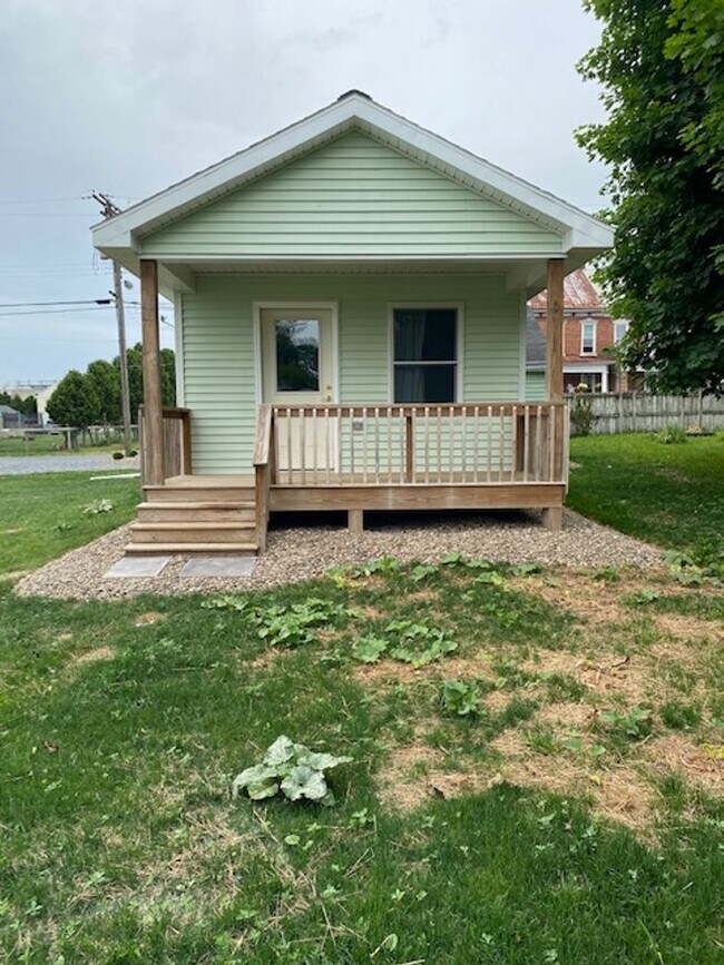 Foto del edificio - 4 BEDROOM HOUSE IN FREDRICKSBURG PA