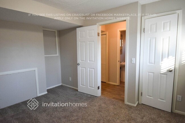 Building Photo - 9918 Garland Dr