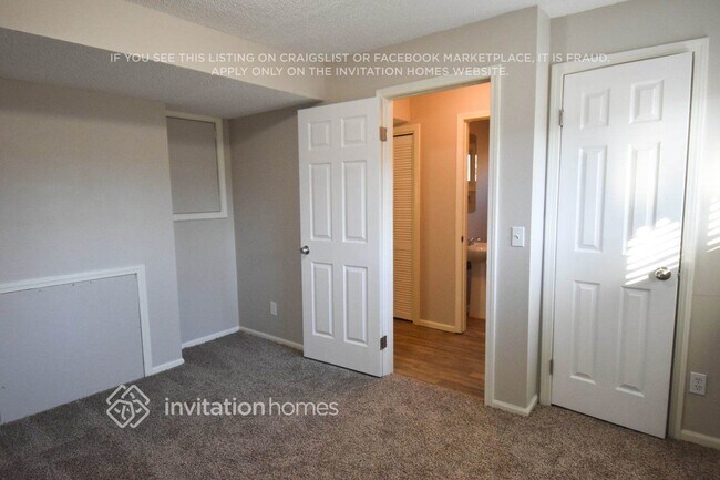 Foto del edificio - 9918 Garland Dr