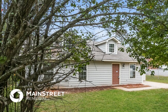 Building Photo - 4800 Farmview Dr