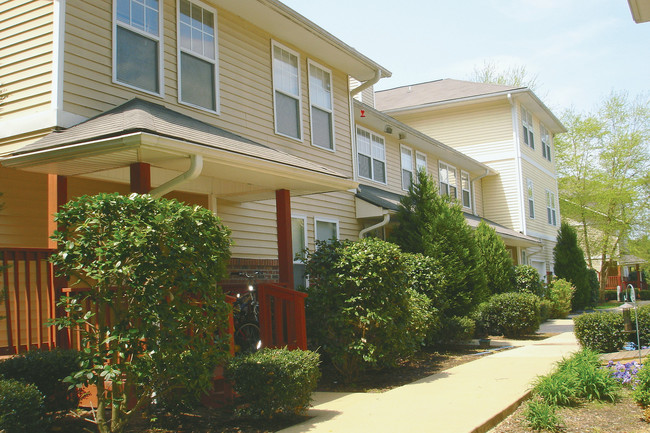 Foto del edificio - The Residences at Chadwick Square Court