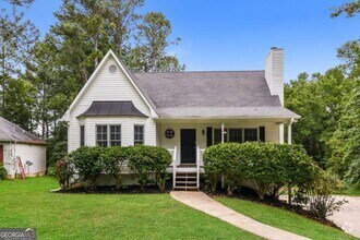 Building Photo - 229 Sleepy Hollow Rd