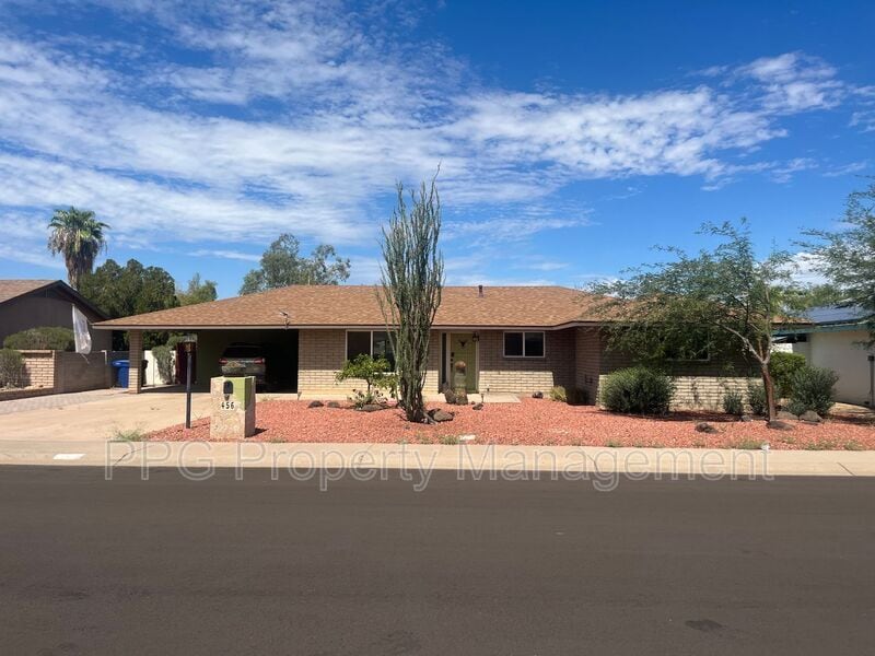 Building Photo - 456 W Jasper Dr
