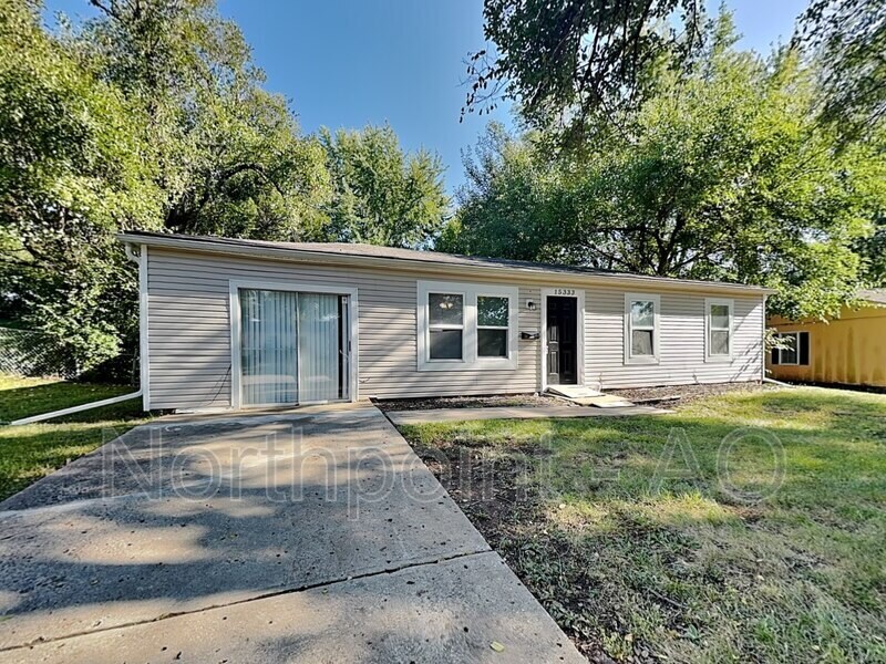 Primary Photo - 15333 Fuller Ave