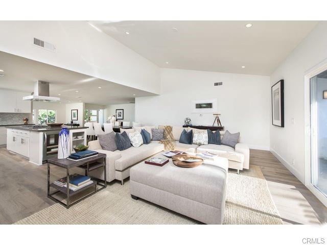 Building Photo - 15672 Castlewoods Dr